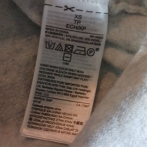 GAP Womens XS Gray Wool Zip Up Hoodie Sweater Long Sleeve Knit Cardigan - Picture 6 of 6